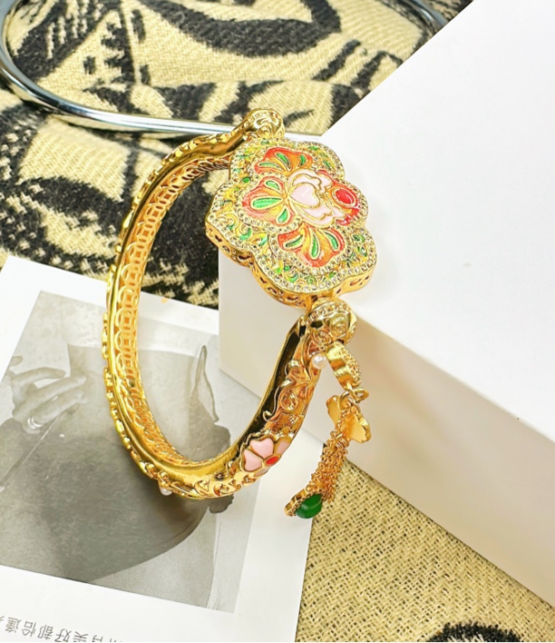 铜合金真丝手镯 复古风莲花螺钿锁包手镯一款三戴新中式开口手镯