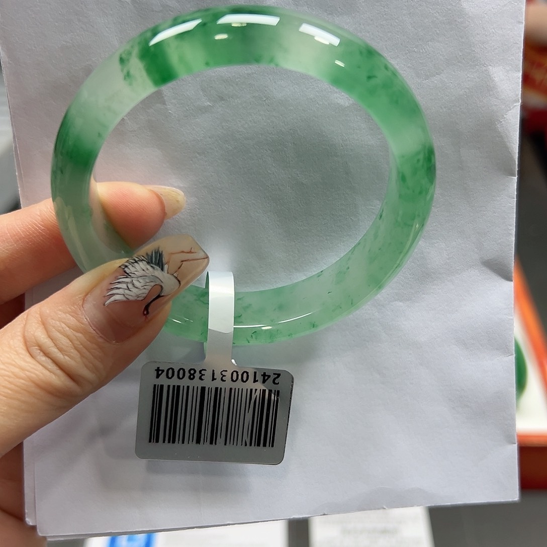 石英质玉手镯未镶嵌日****火