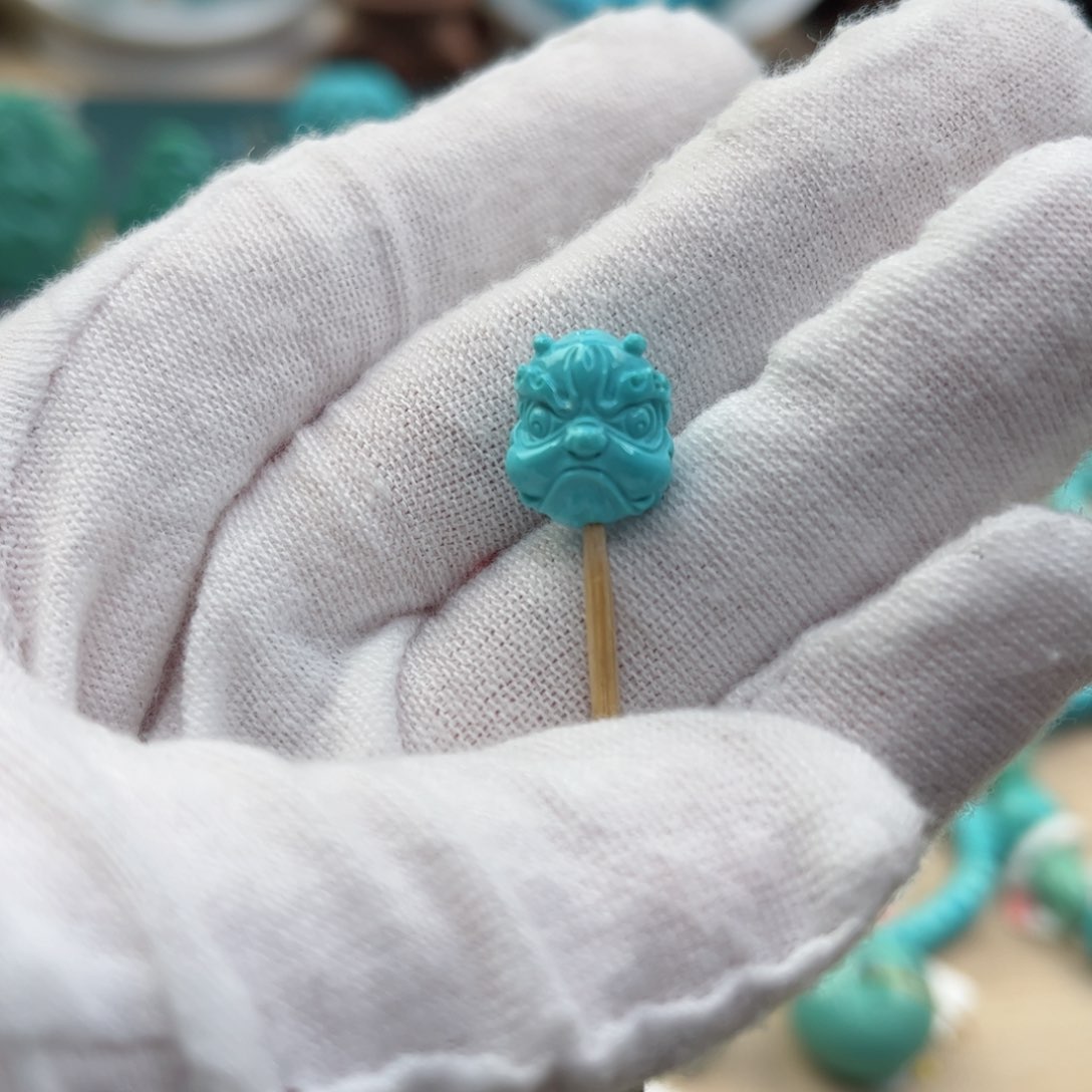 绿松石配饰未镶嵌