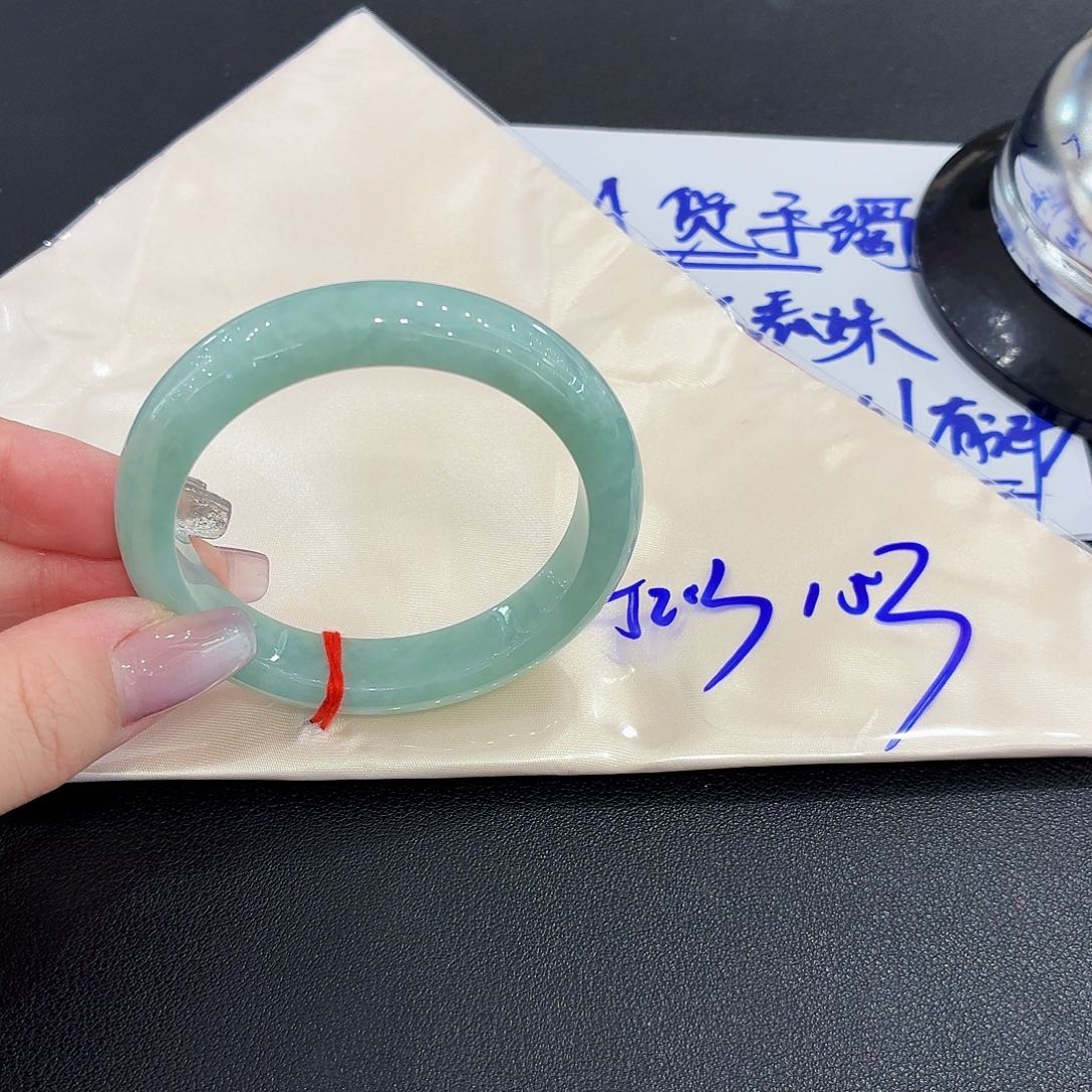 翡翠未镶嵌手镯天然缅甸翡翠手镯52.53