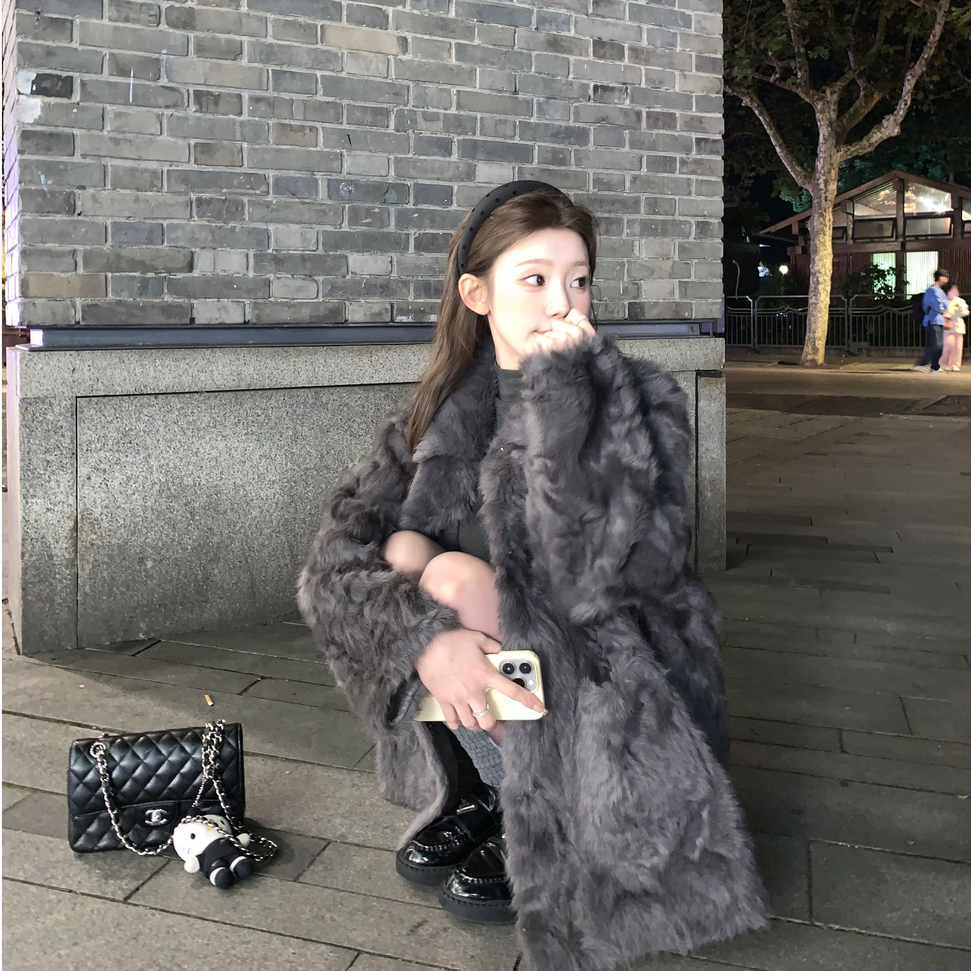 Zzhen【浮光跃金】乌木灰高级水波纹毛毛外套时尚保暖上衣DWT1218