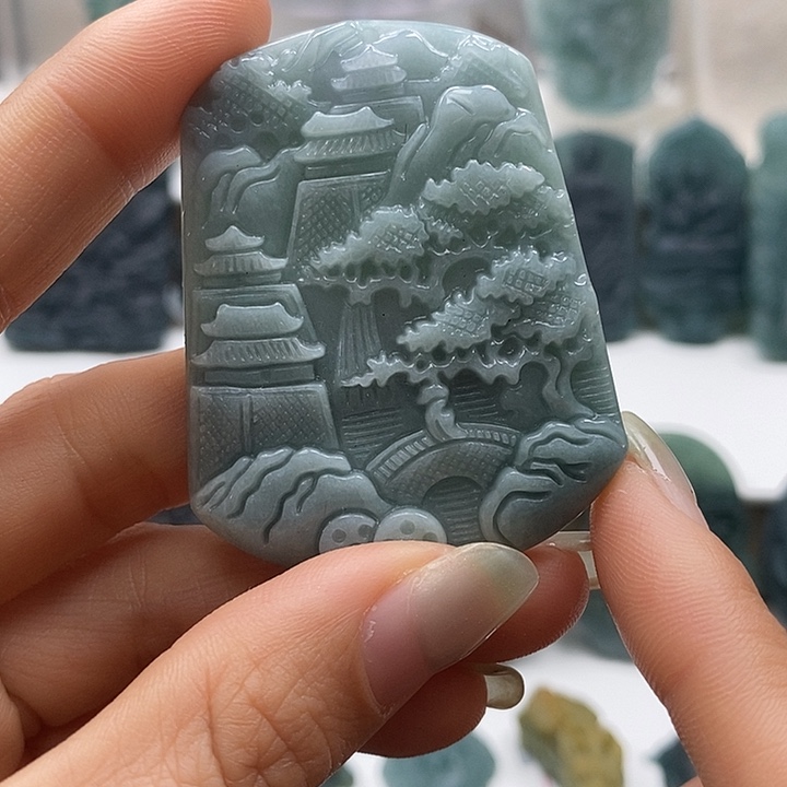 翡翠未镶嵌颈饰翡翠