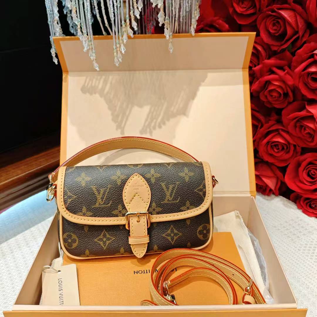 99新 LouisVuitton/路易威登 LV 法棍 Nano芯片款