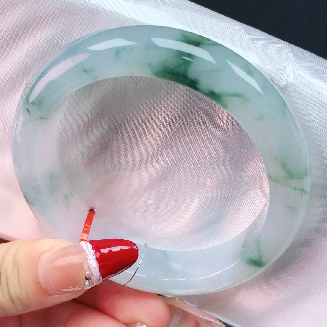 翡翠手镯未镶嵌57圈