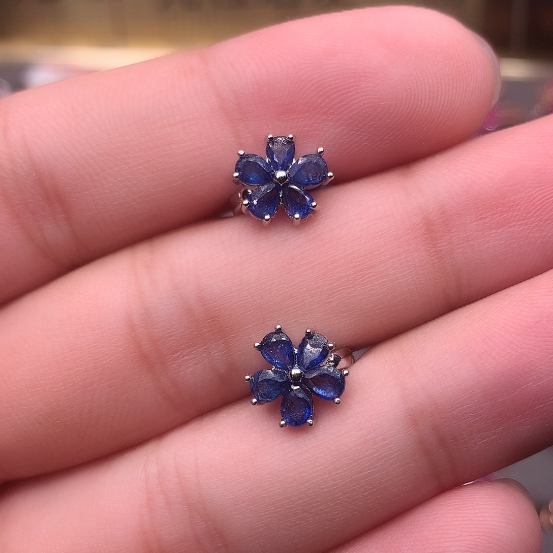 蓝宝石耳饰银S925镶嵌