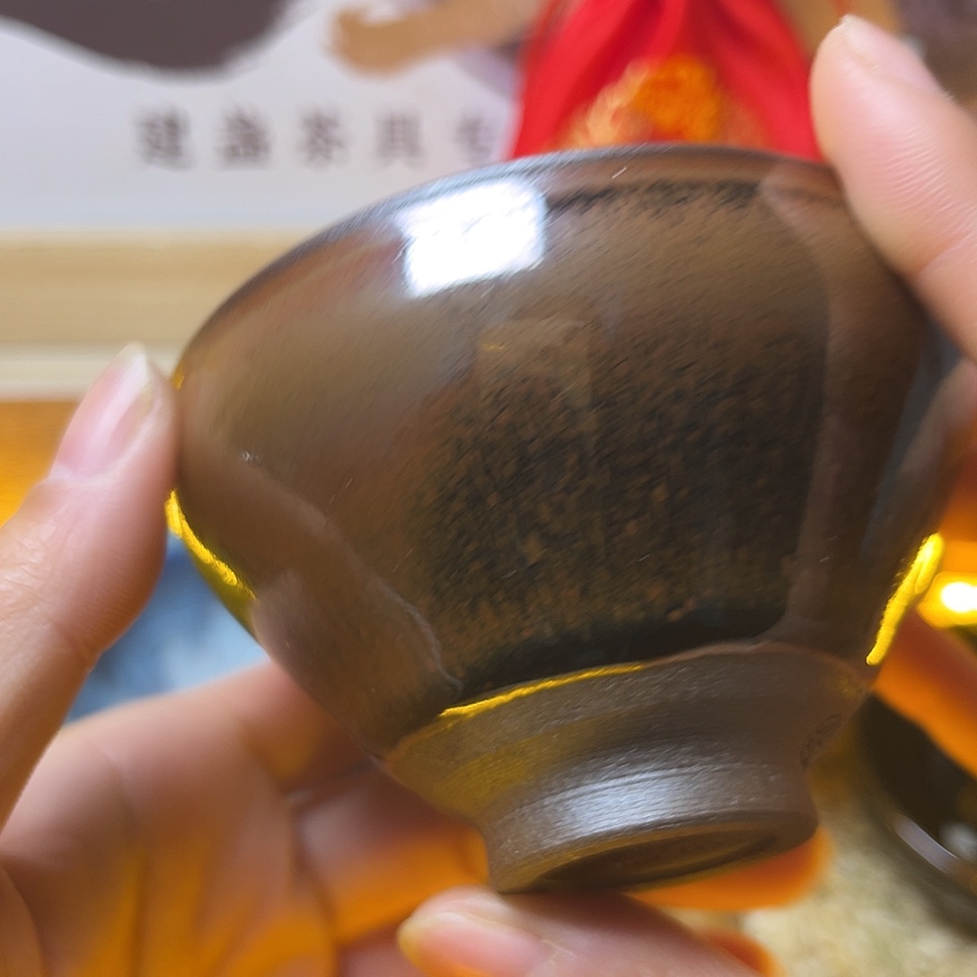 茶盏在这条街等的时间