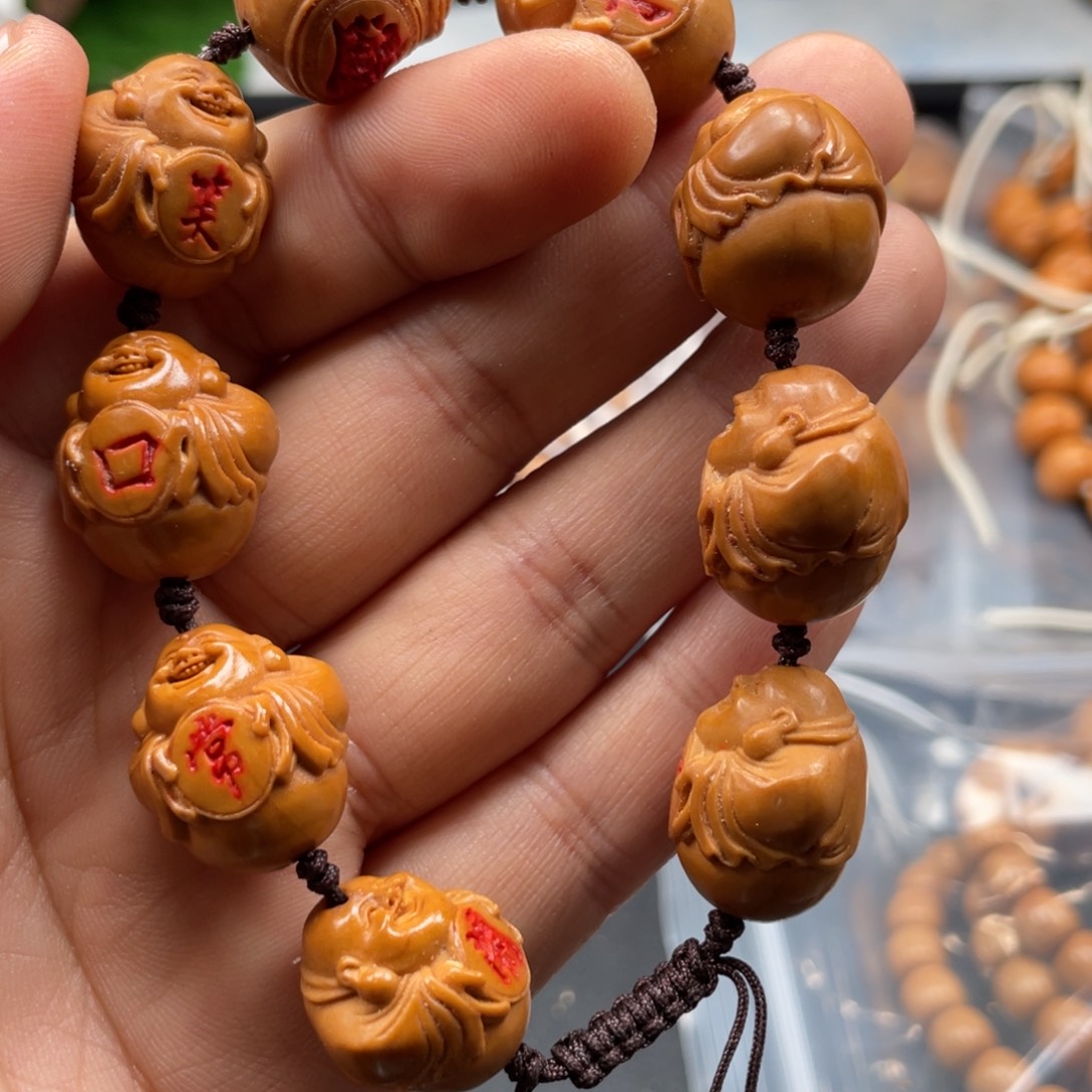 橄榄核吊坠猴头虎