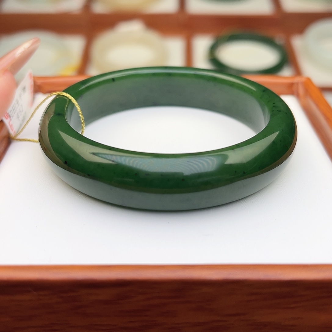 和田玉未镶嵌手镯52