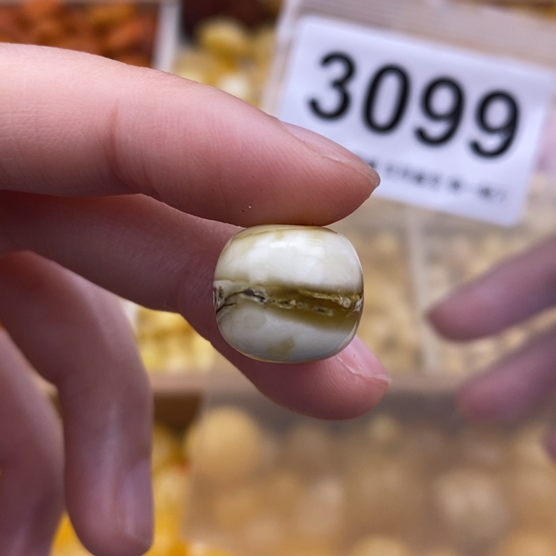 未镶嵌蜜蜡珠宝奇石14.3