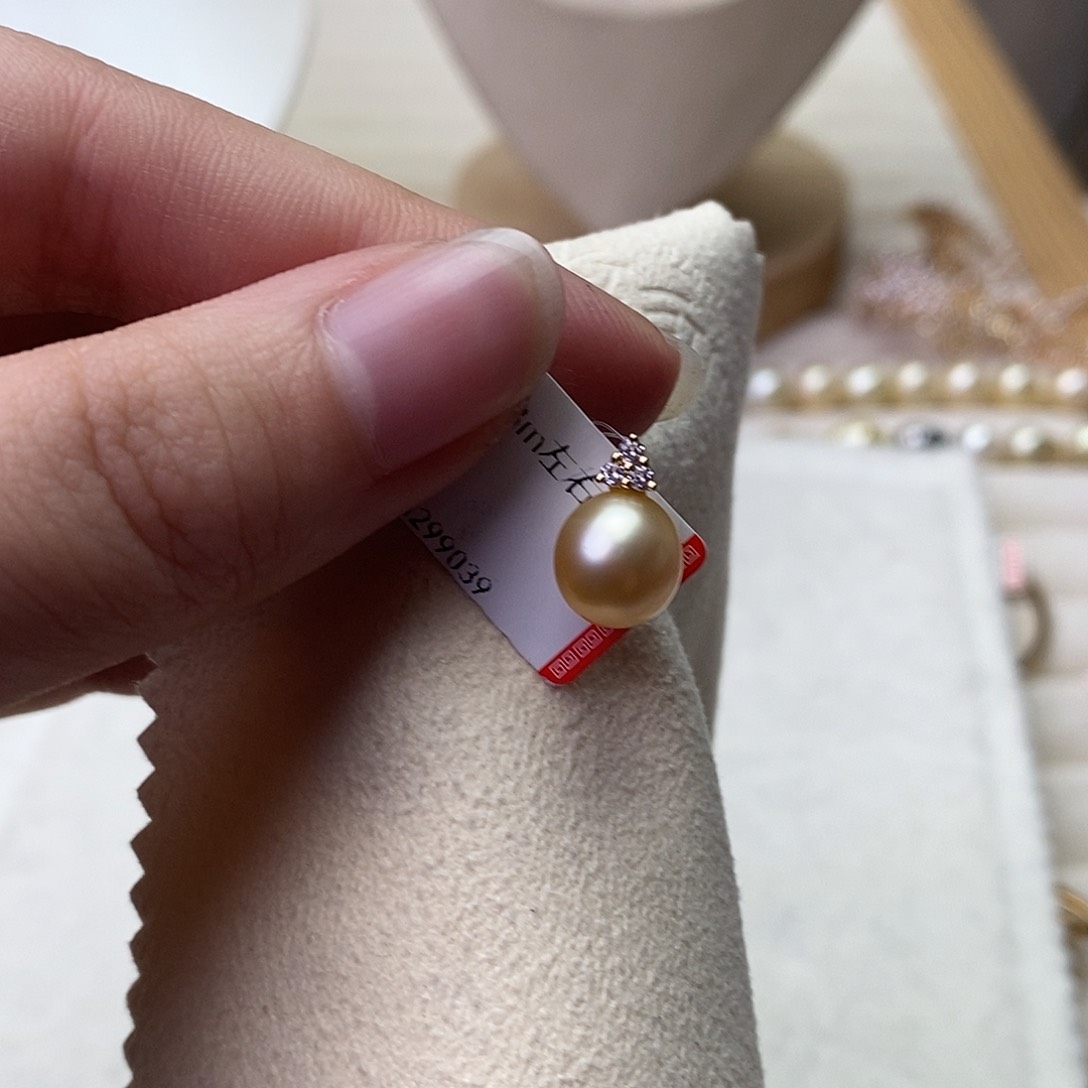 海水珍珠颈饰18K金镶嵌