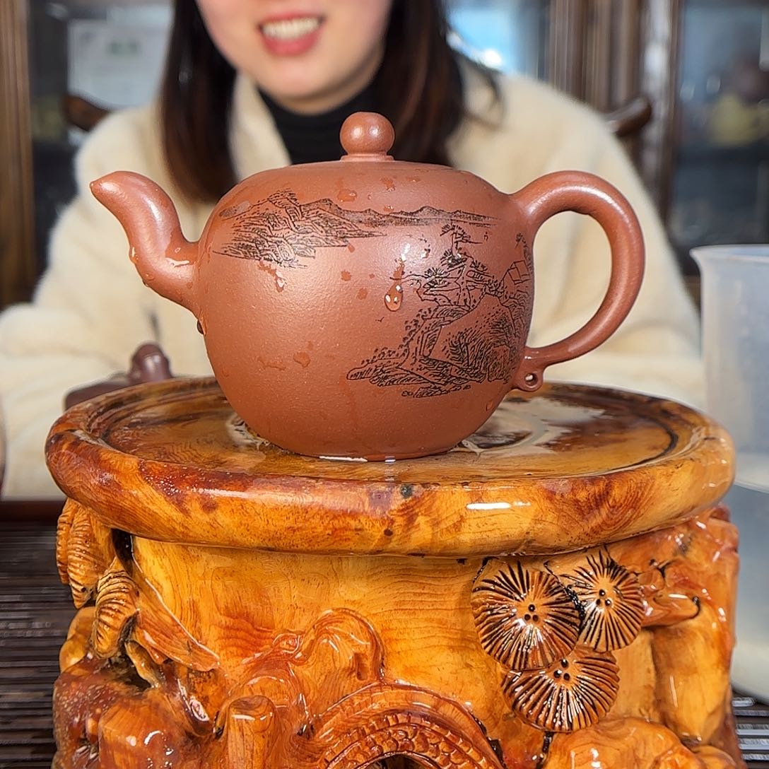 紫砂茶壶陈婷老师。