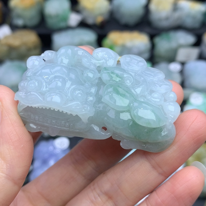 翡翠颈饰未镶嵌天然缅甸A货翡翠貔貅吊坠