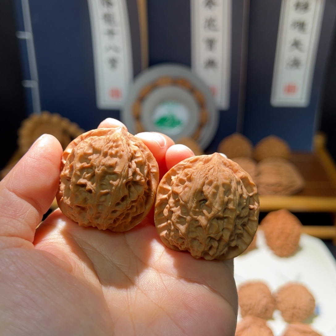 野***-文玩核桃把件荒岭客