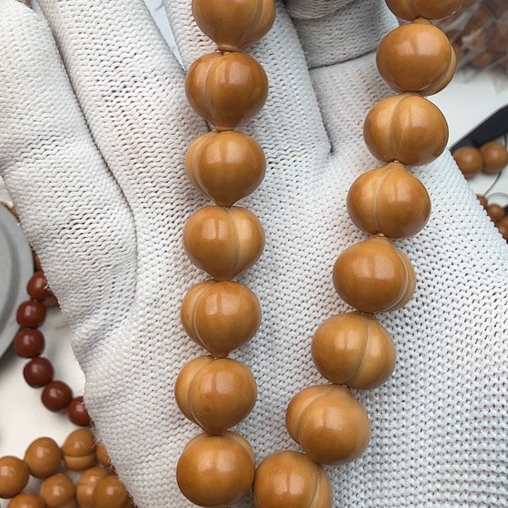 最***了猴头核桃吊坠屁桃