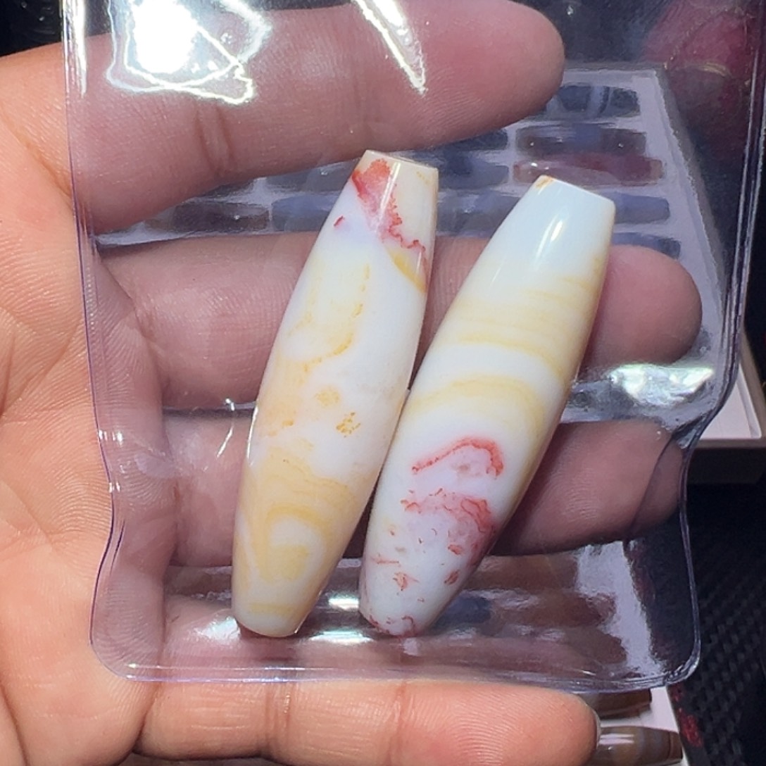 玛瑙/玉髓颈饰未镶嵌知**乐