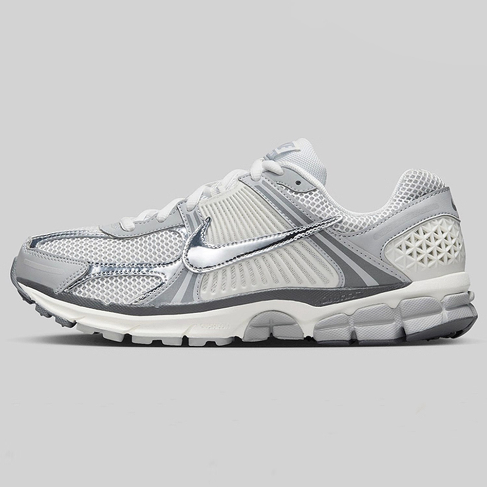 NIKE耐克2025男子NIKE ZOOM VOMERO 5休闲鞋IM2219-121