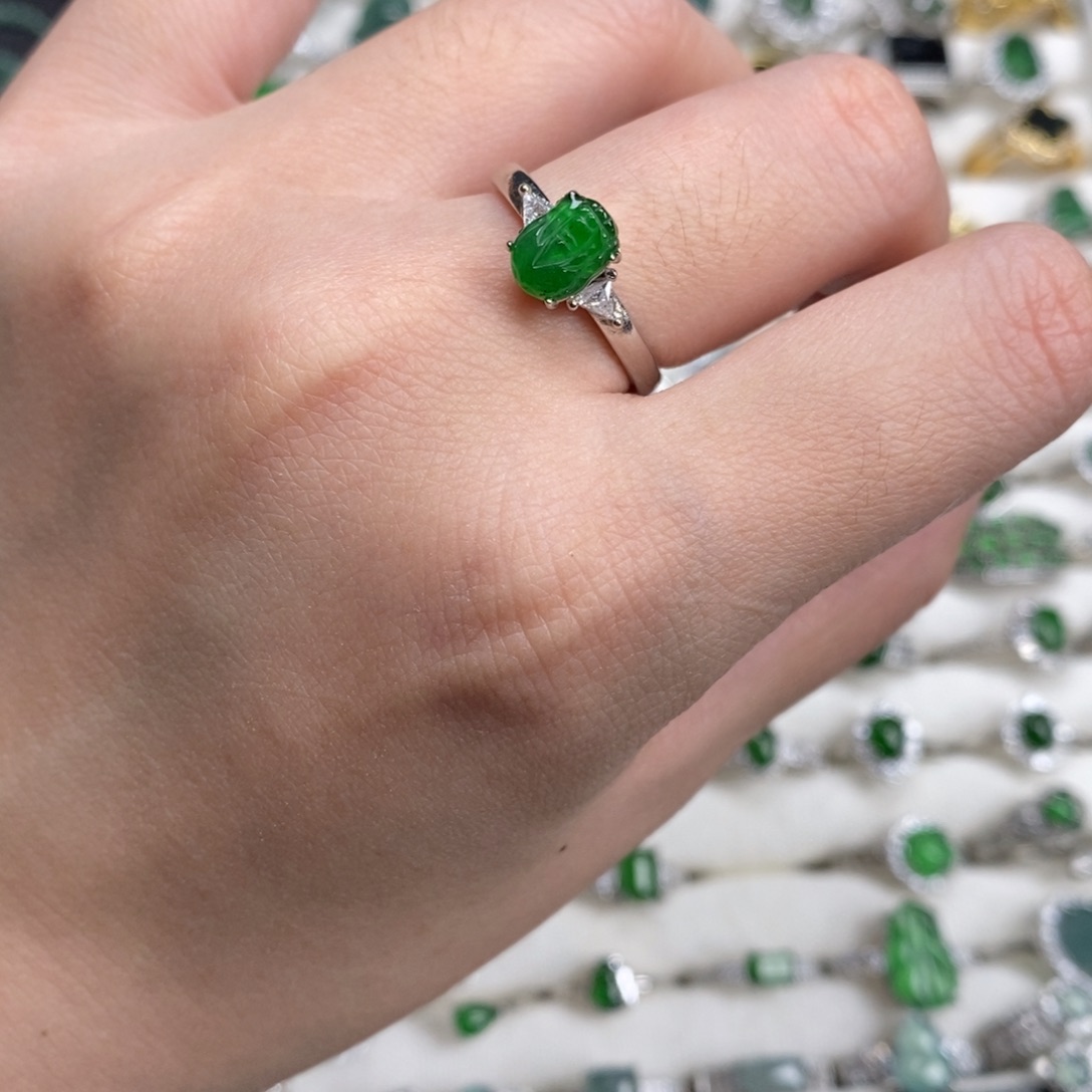 未镶嵌挂件翡翠翡翠