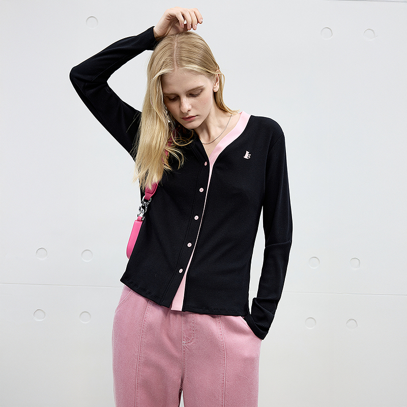 Juicy Couture橘滋25年秋冬新款芭蕾黑巧撞色刺绣修身针织开衫