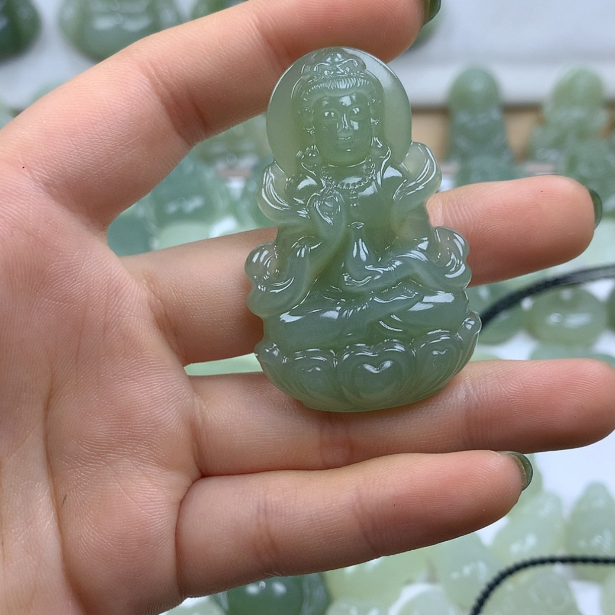 【闪购商品】颈饰未镶嵌和田玉丸**头
