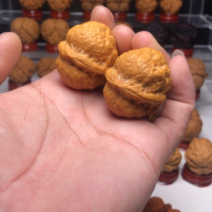 文玩核桃吊坠7钢蛋萌萌包