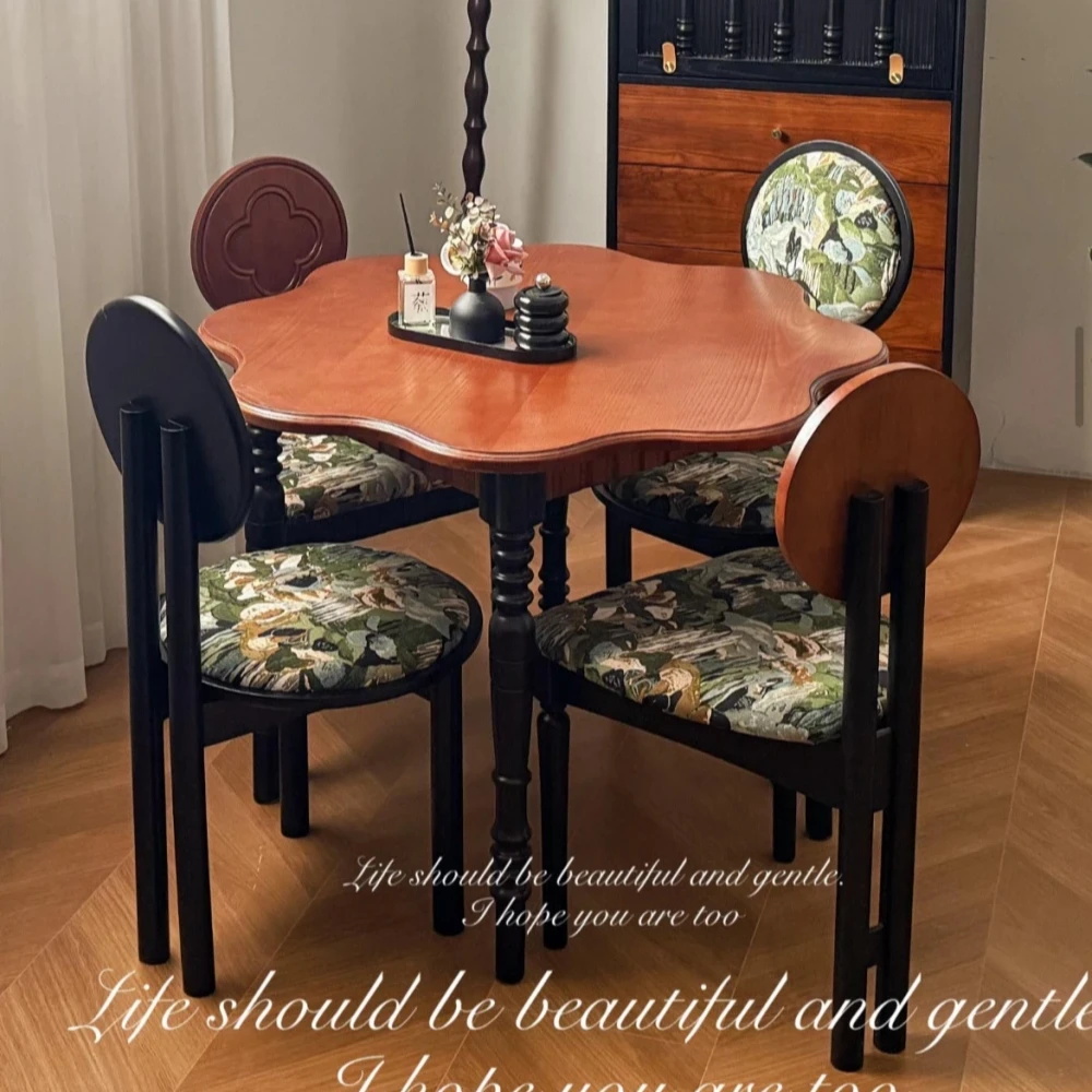 复古全实木圆形餐桌美式现代简约黑色花瓣圆桌法式餐桌小户型家用