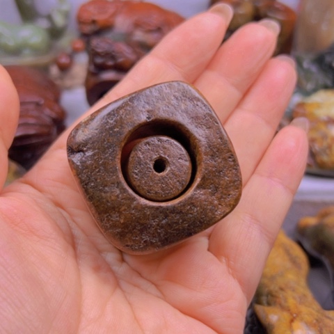 岫岩河磨玉（透闪石质玉）把件未镶嵌