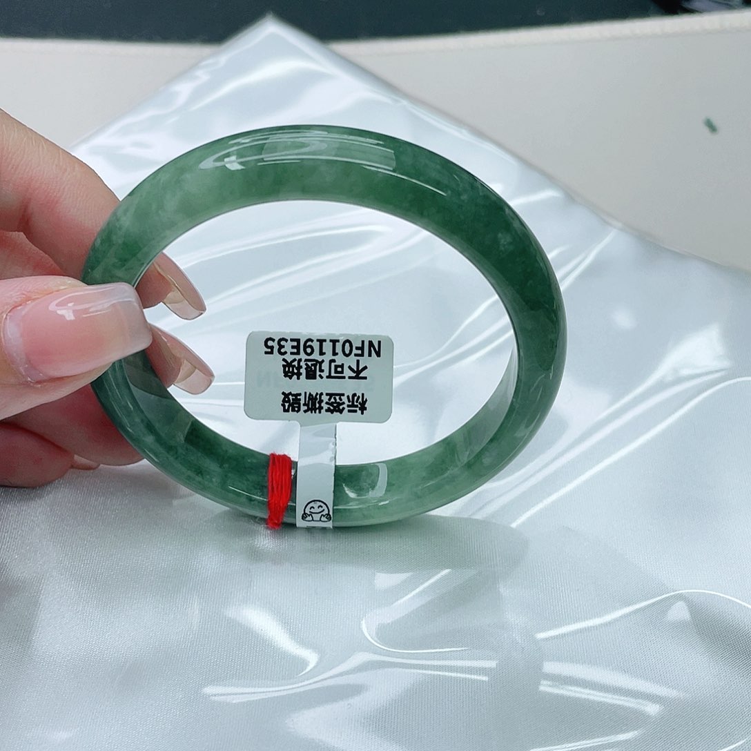 翡翠手镯未镶嵌正59