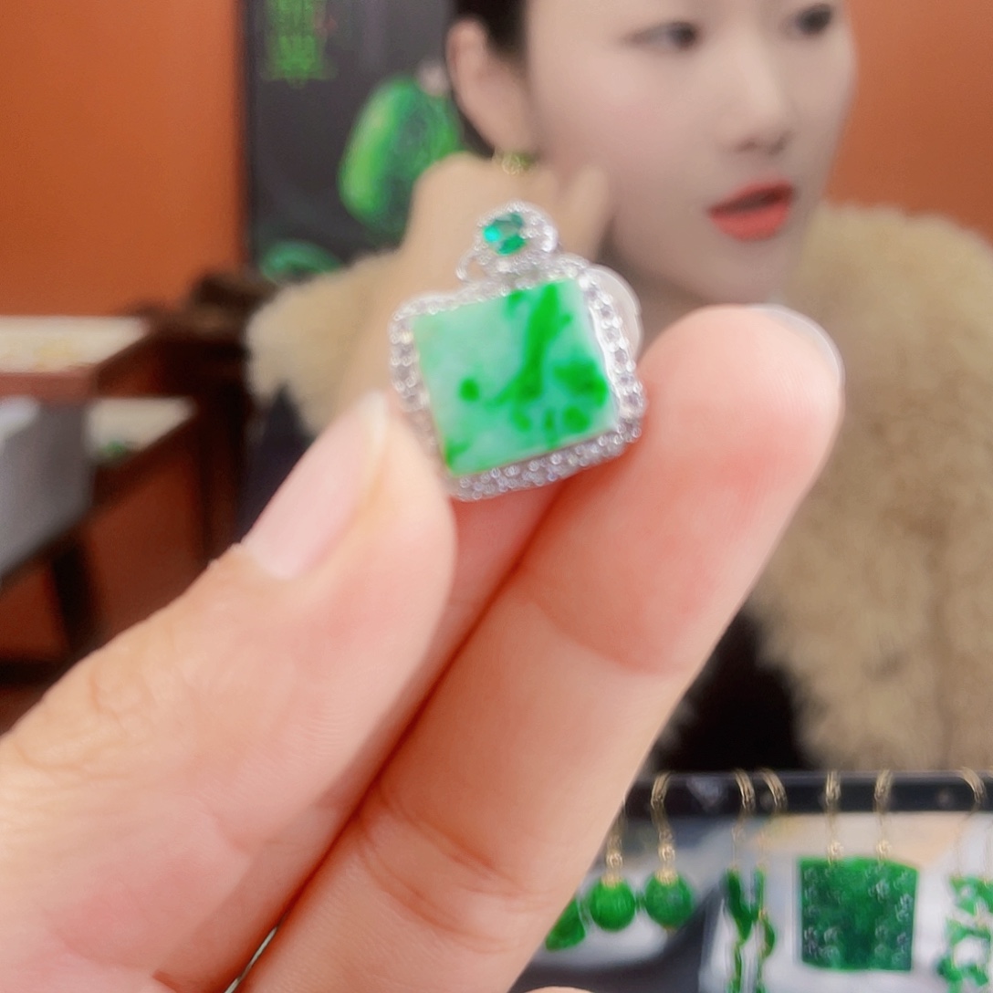 翡翠银S925镶嵌耳饰