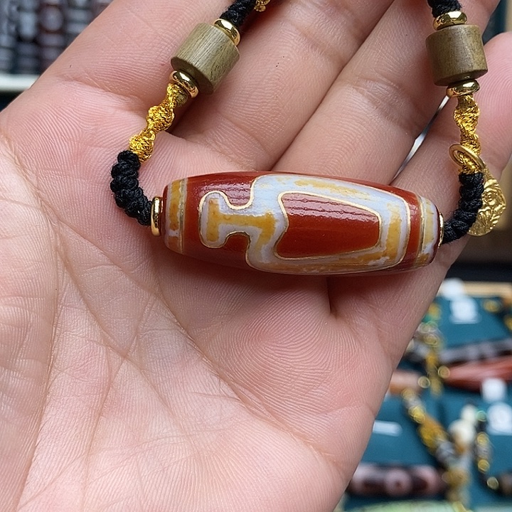 玛瑙/玉髓颈饰合金