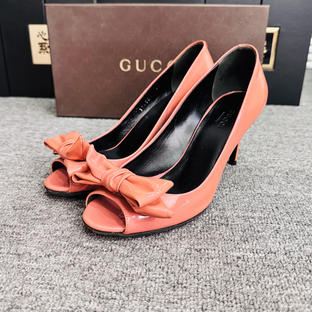 95新 GUCCI/古驰 裸色漆皮蝴蝶结鱼嘴高跟鞋35.5码ysc3173
