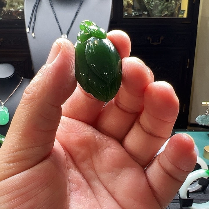 未镶嵌和田玉（碧玉）挂件
