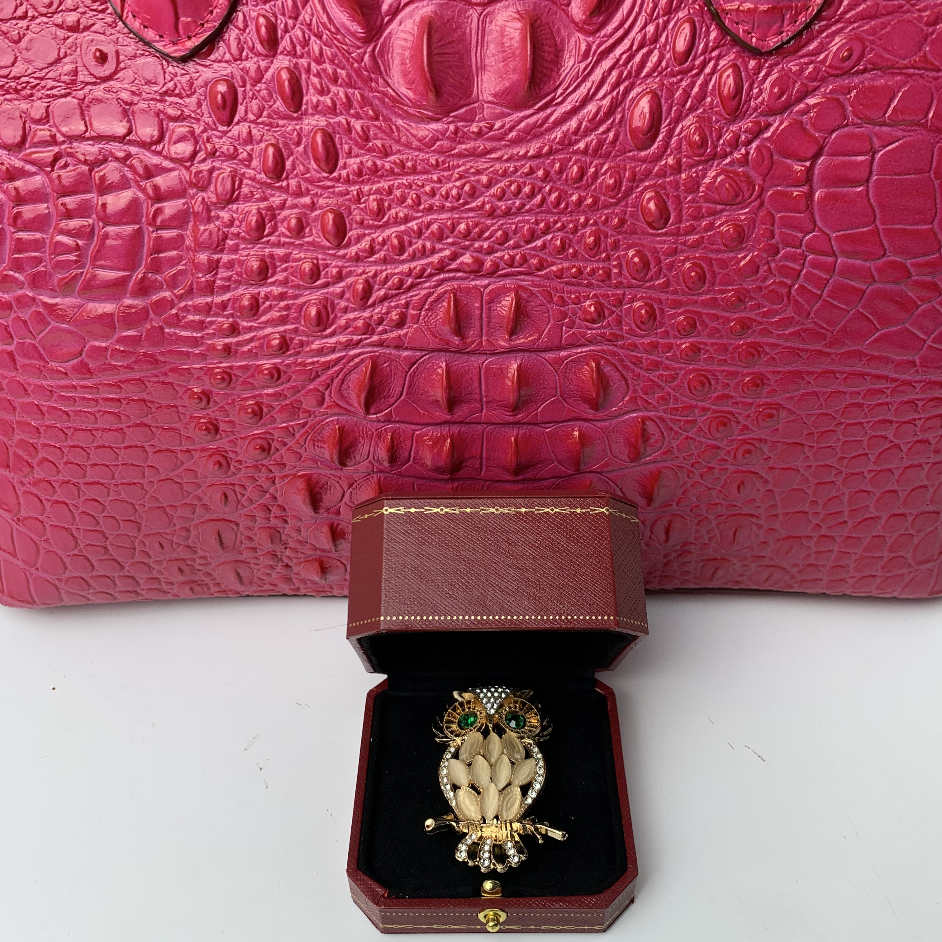 4516气质优雅女士猫头鹰胸针