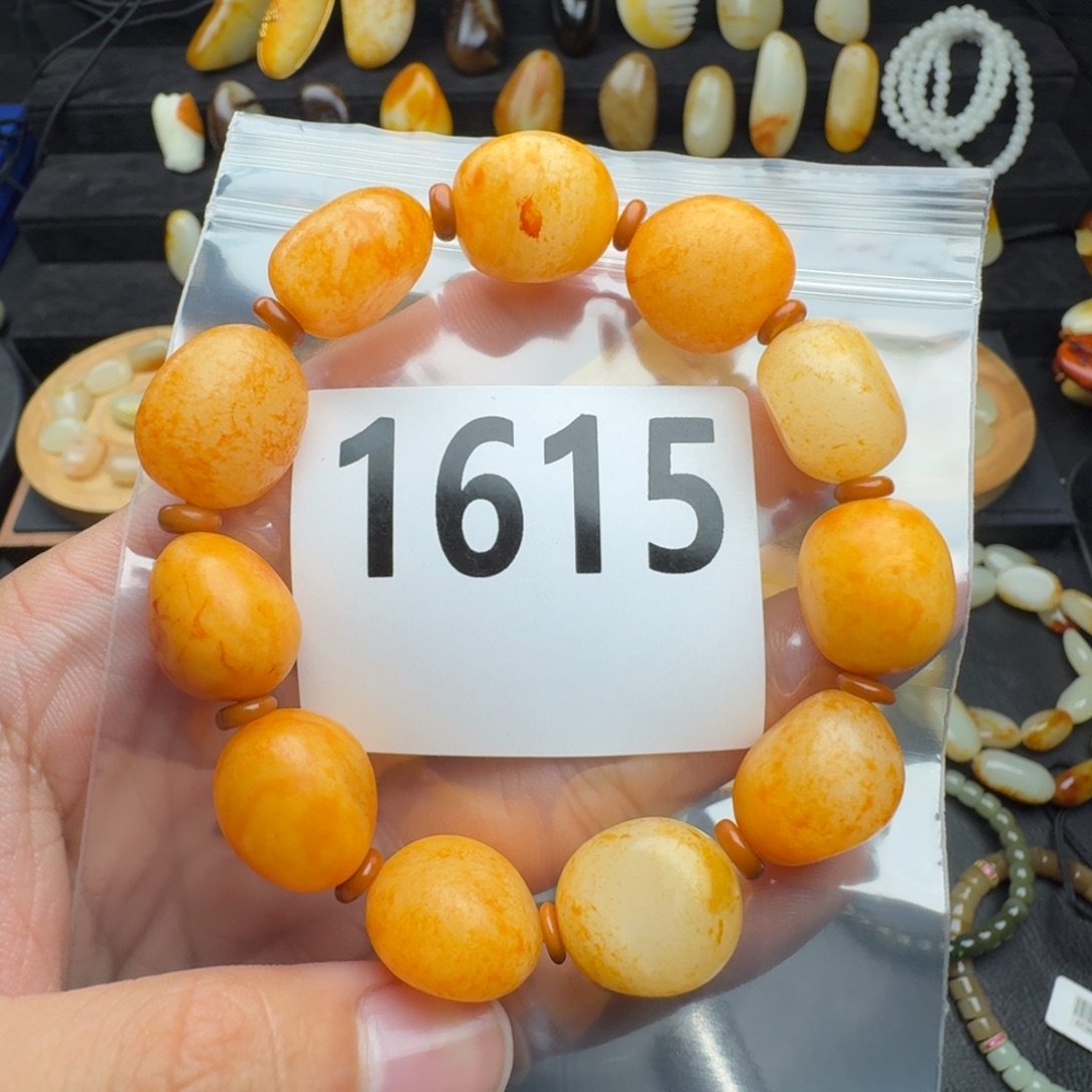 和田玉未镶嵌手串