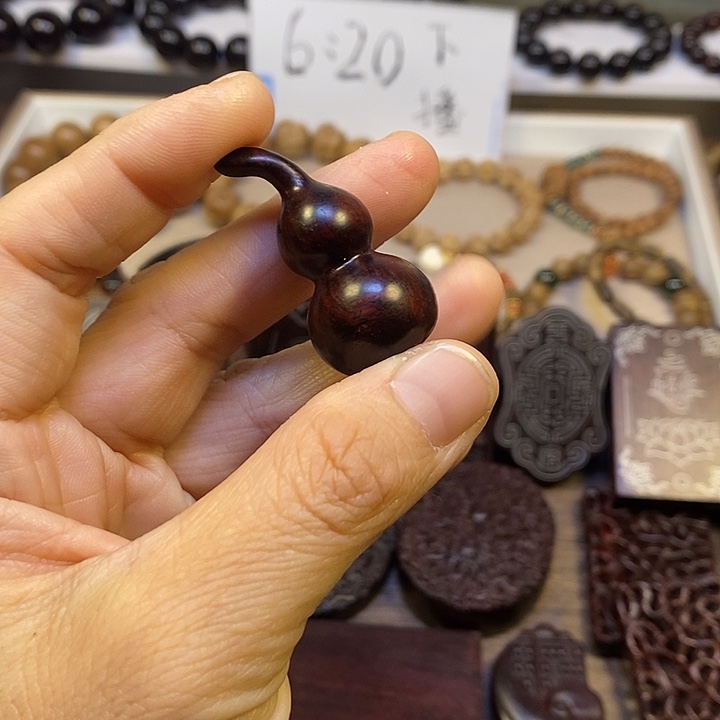 木小叶紫檀小葫芦吊坠