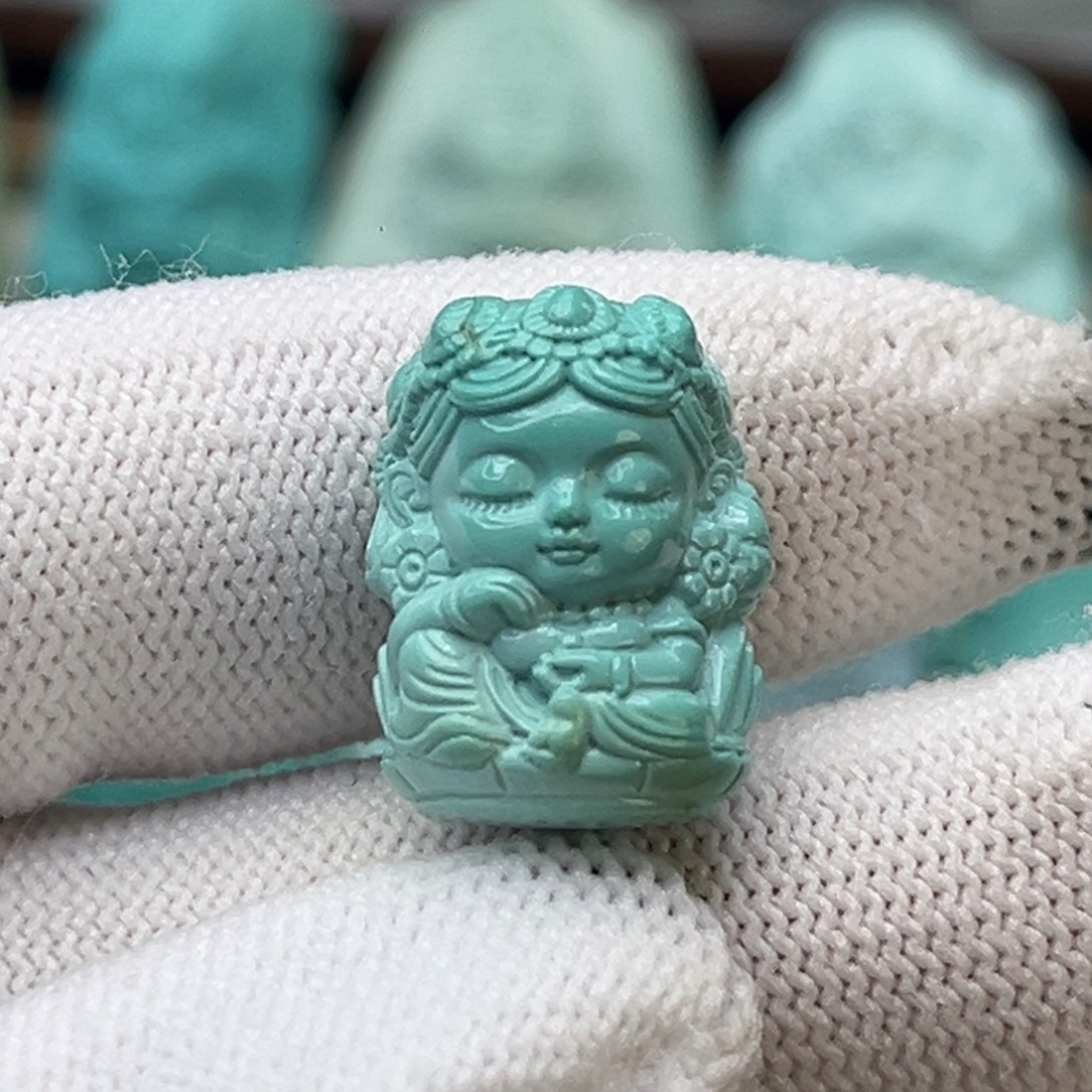 绿松石未镶嵌珠宝奇石度母