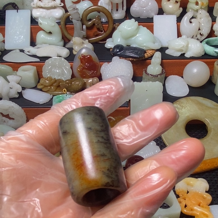 以***和和田玉未镶嵌挂件