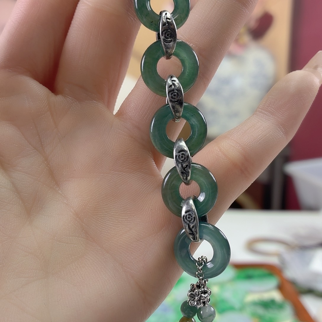 翡翠未镶嵌手链翡翠