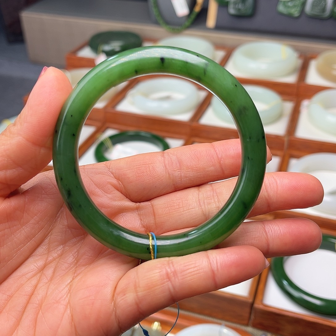 和田玉未镶嵌手镯57.9