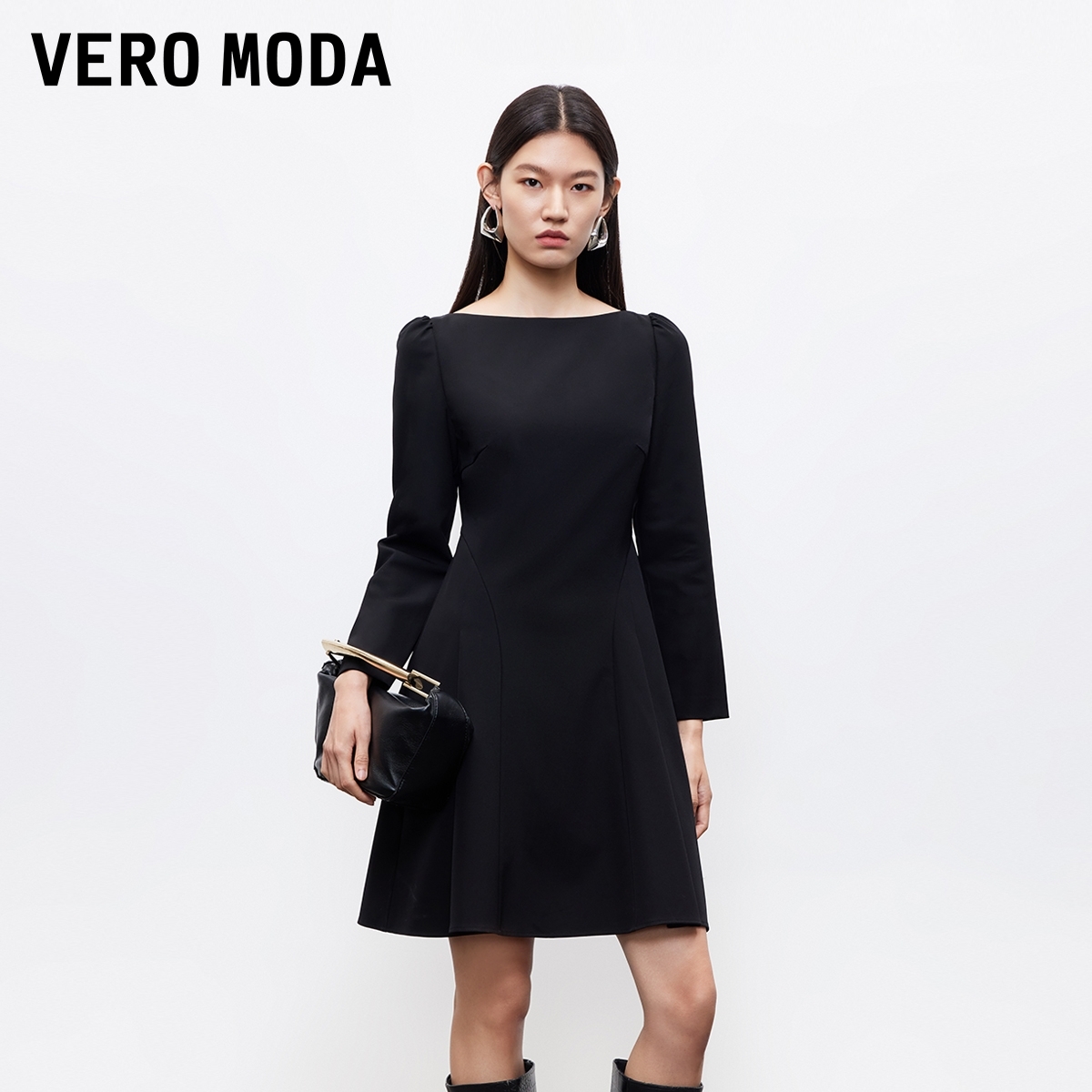Vero Moda连衣裙2025秋季新款圆领长袖简约A字小黑裙老钱风流光风