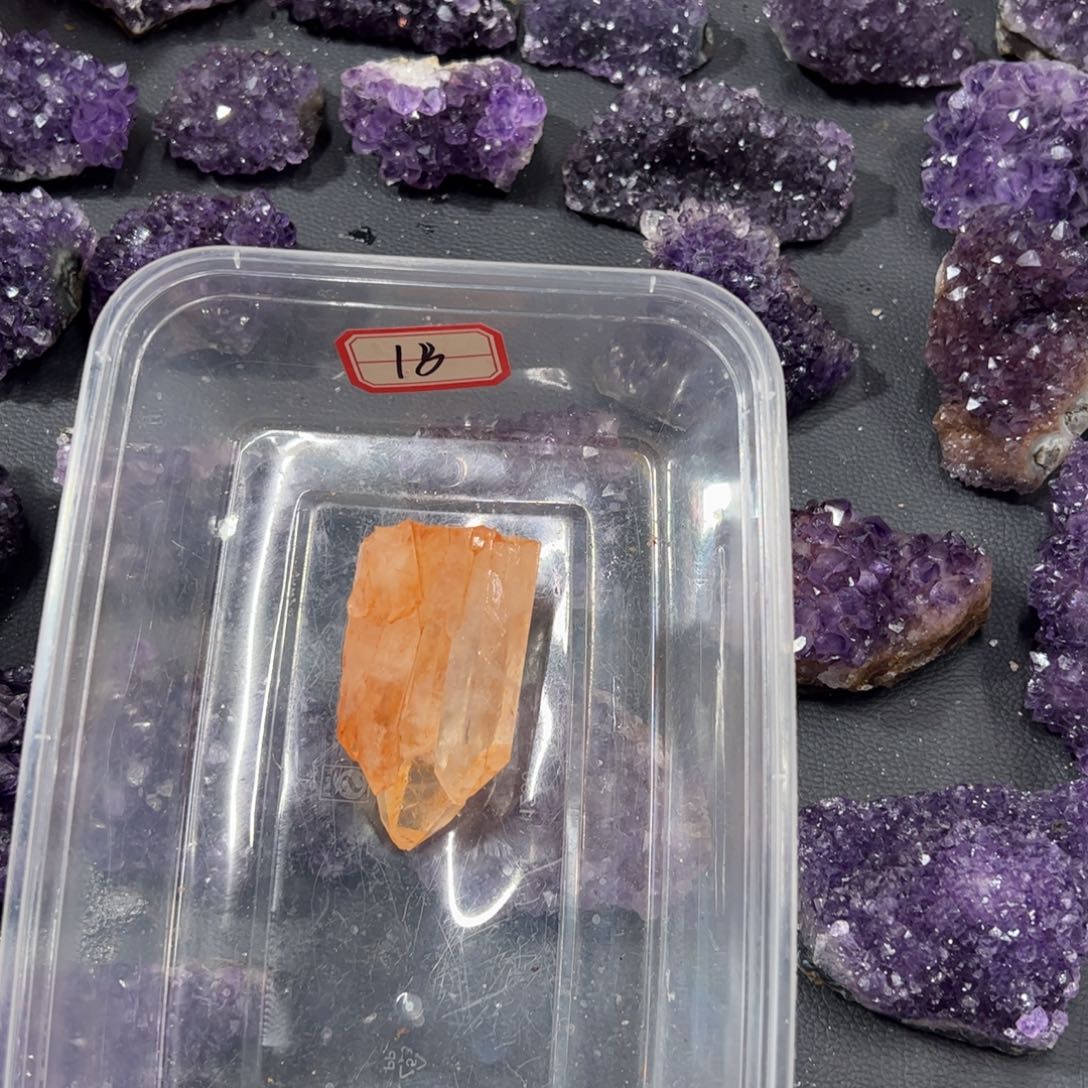 阿***悦水晶未镶嵌珠宝半成品