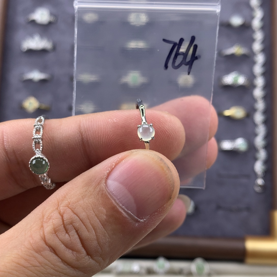 翡翠未镶嵌戒指764