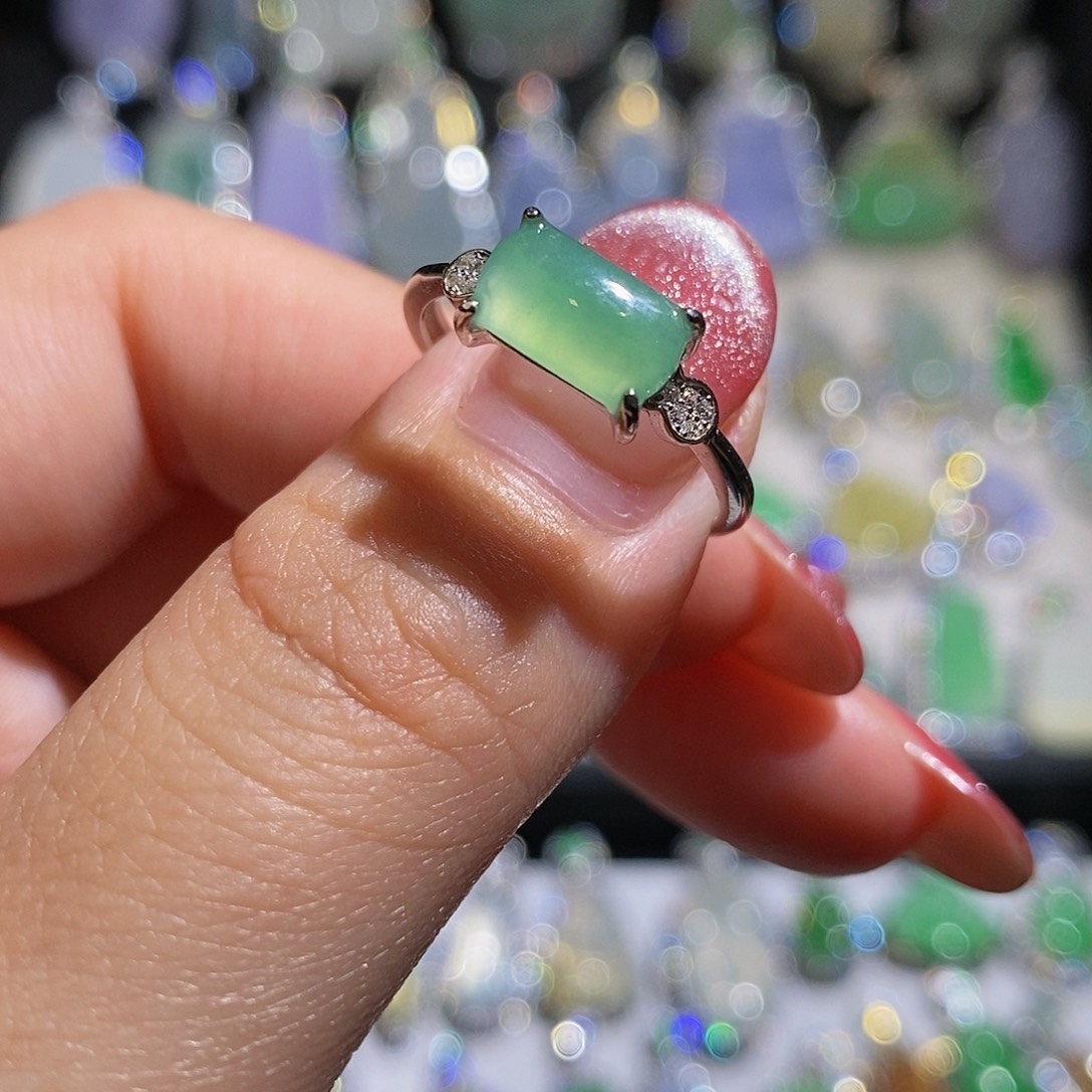 翡翠银S925镶嵌颈饰天然翡翠