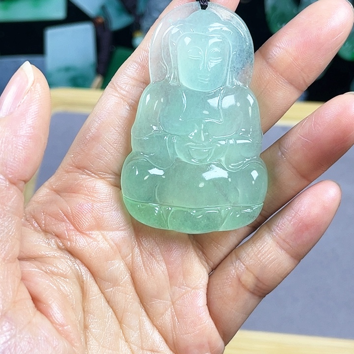 用***0翡翠未镶嵌颈饰吊坠