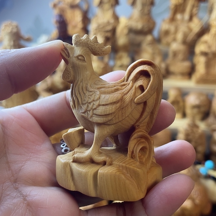 柏木（崖柏）生肖公鸡