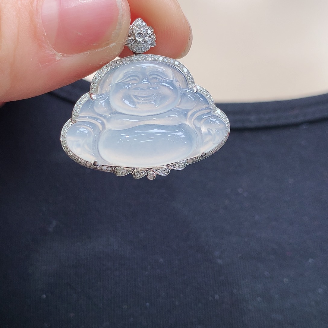 翡翠颈饰18K金镶嵌佛公