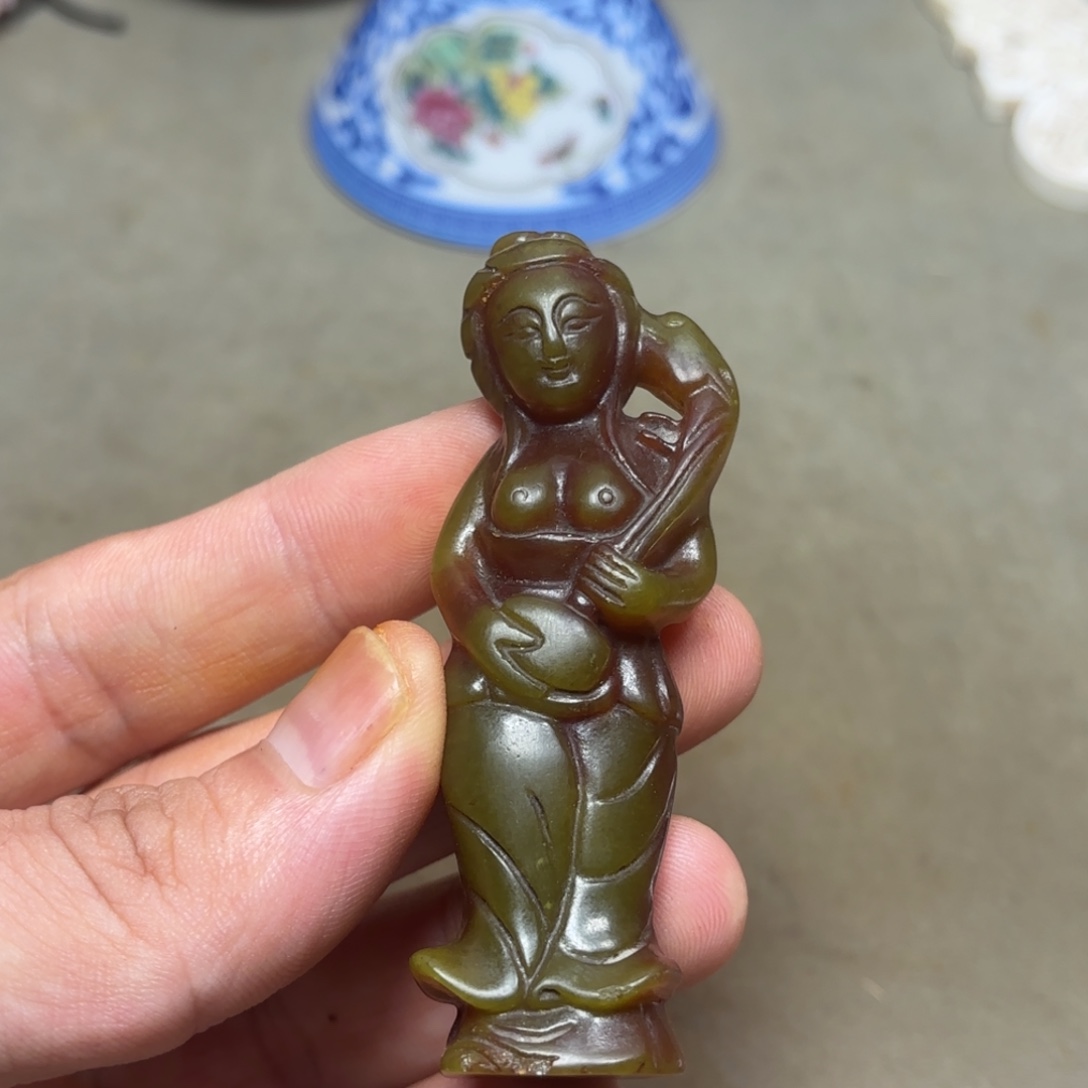 这个物件很老气啊