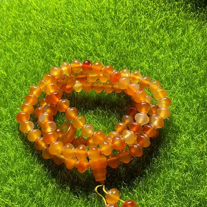 玛瑙/玉髓颈饰未镶嵌袁**?