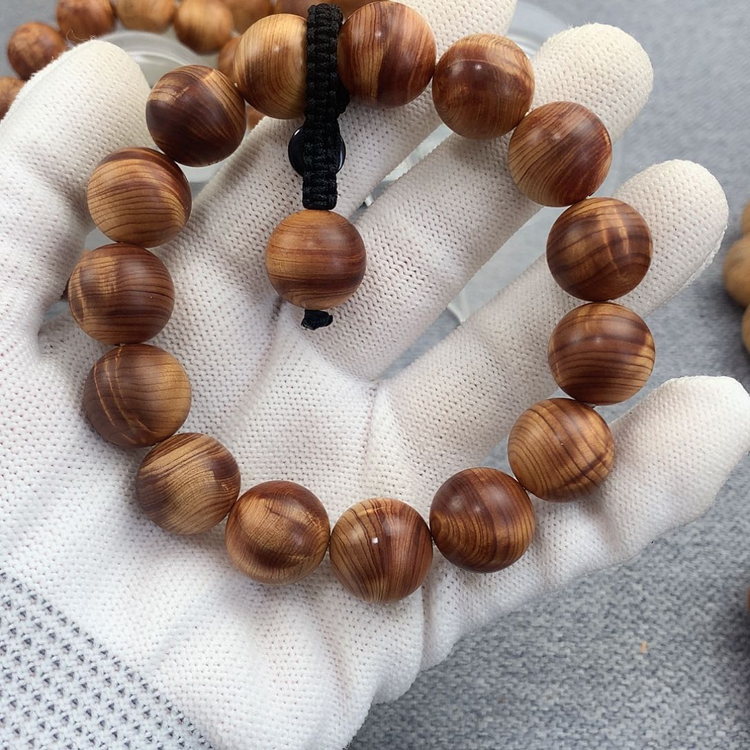 小***朵无事牌柏木1.5闪电