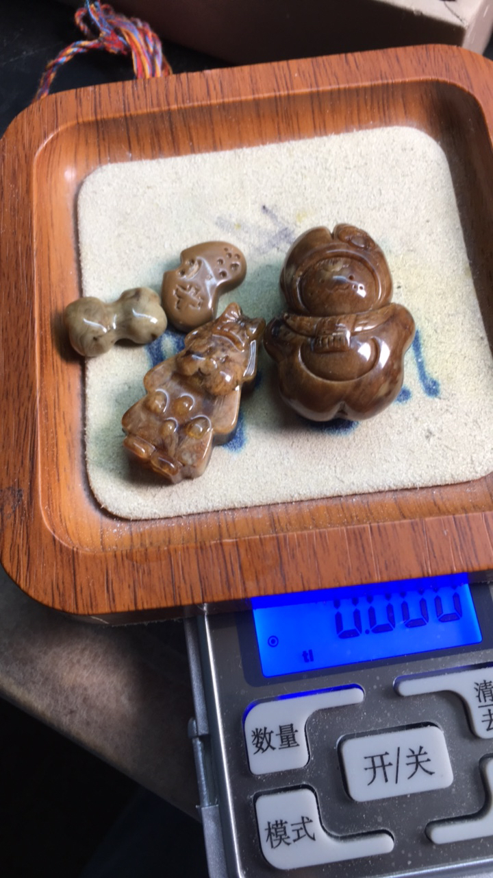 天然根珀杂件吊坠