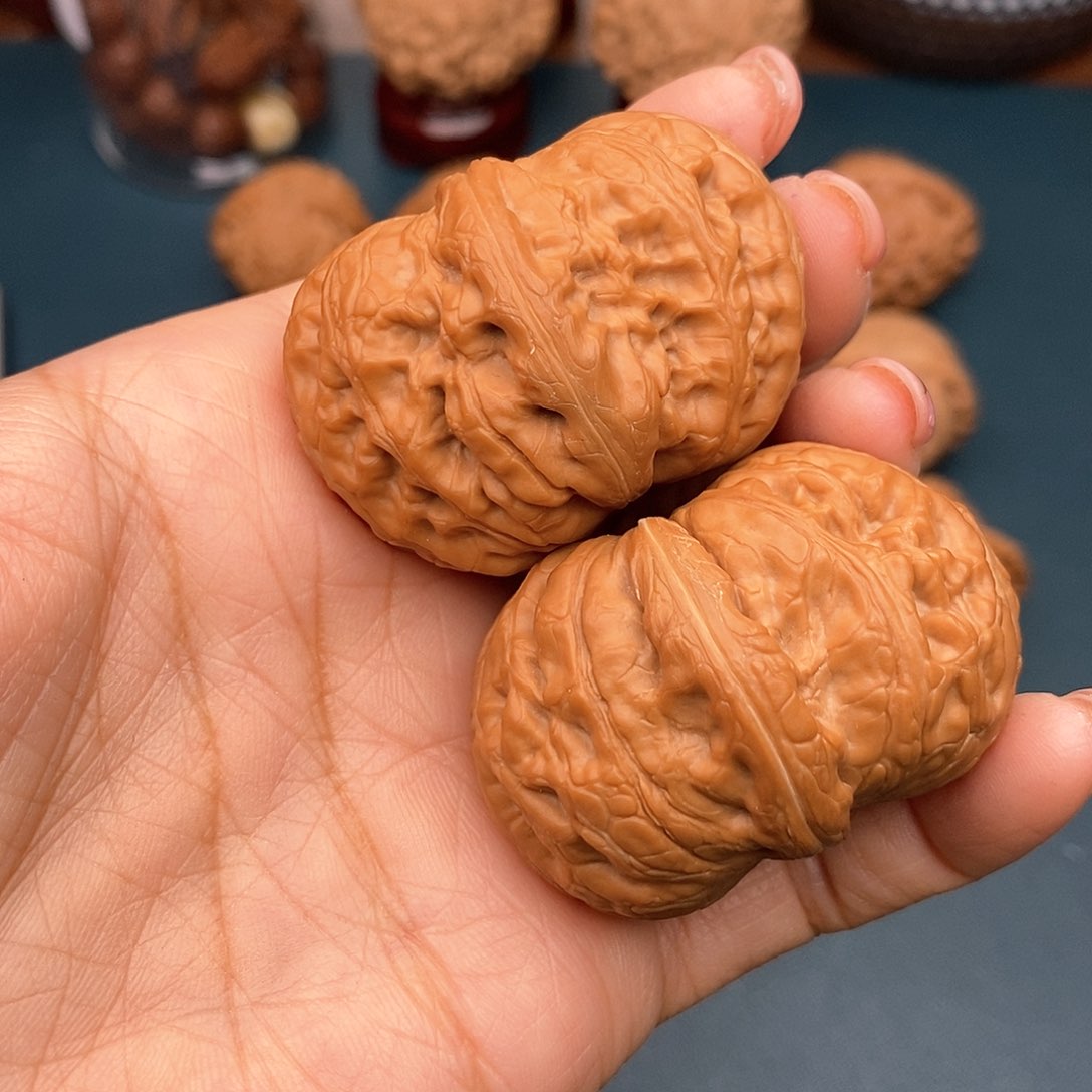 文玩核桃把件元宝46